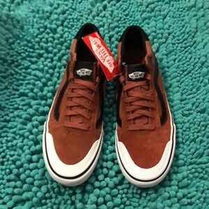 New Authentic Vans Shoe